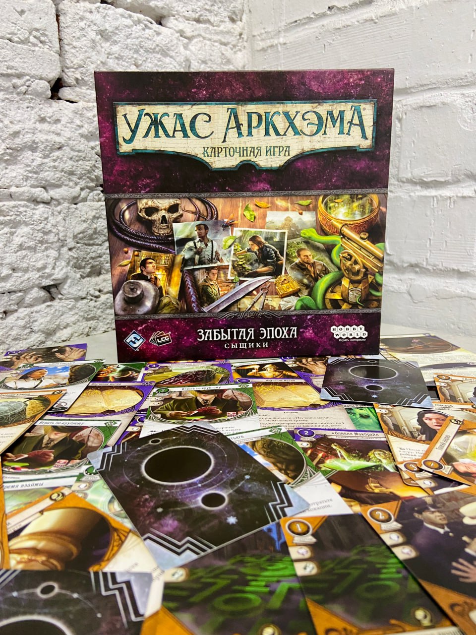 «Ужас Аркхэма. Карточная игра: Забытая эпоха. Сыщики» - в продаже